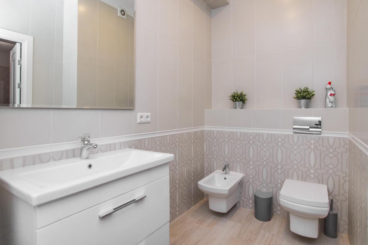 Luxury Best Grand New Apartaments Ultra Central Chisinau Exterior photo
