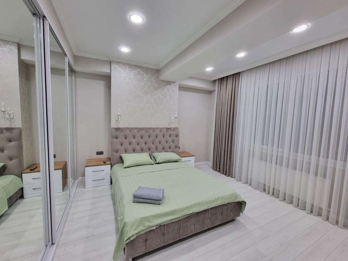 Luxury Best Grand New Apartaments Ultra Central Chisinau Exterior photo