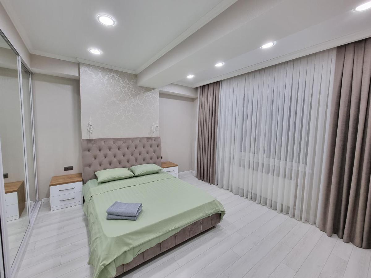 Luxury Best Grand New Apartaments Ultra Central Chisinau Exterior photo